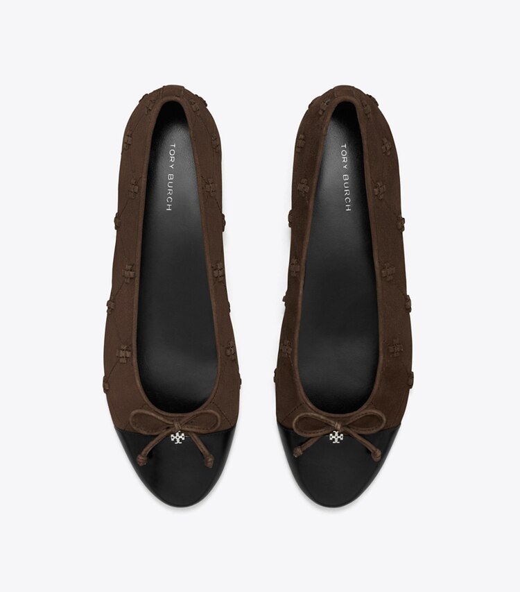 Tory Burch designer mocassini Ballerina a punta Bunny Knot in DARK COCOA / PERFECT BLACK superiore