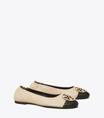 Tory Burch designer mocassini Ballerina Claire a punta in BLACK / NEW CREAM angle