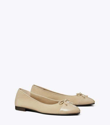 Tory Burch designer mocassini Ballerina con punta a contrasto in AVOLA angle