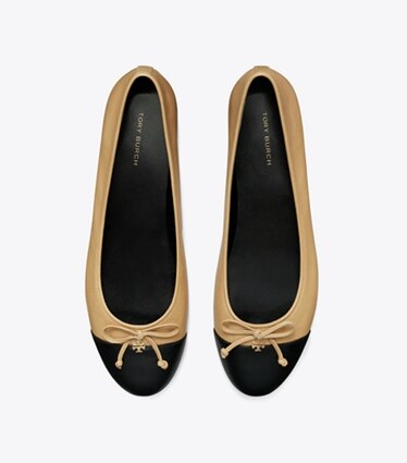 Tory Burch designer mocassini Ballerina con punta a contrasto in GINGER SHORTBREAD / PERFECT BLACK superiore