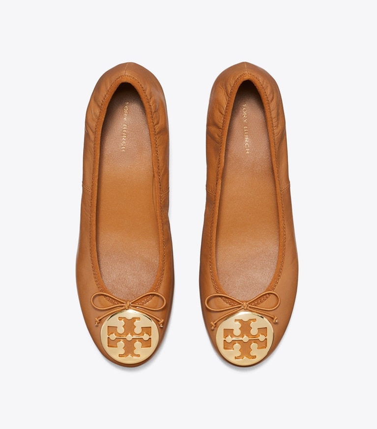 Tory Burch designer mocassini Ballerina con tacco Reva in PECAN PRALINE / GOLD angle