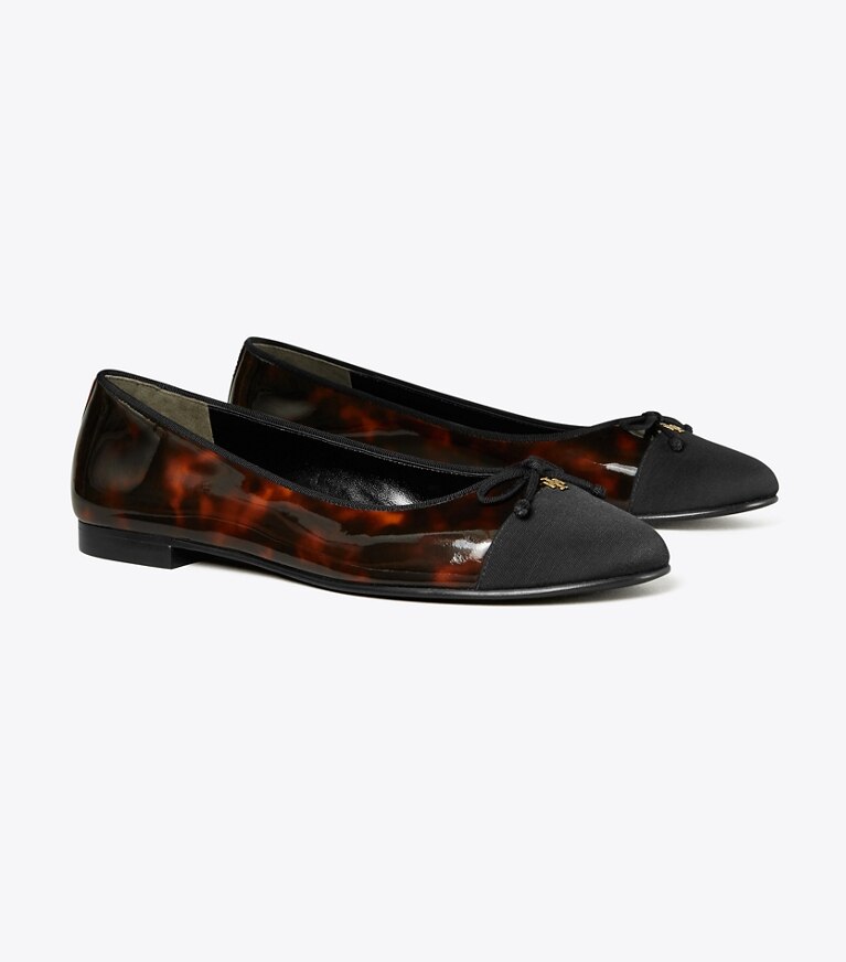 Tory Burch designer loafers Ballerina mit Zehenkappe in TORTOISE PATENT / PERFECT BLACK angle