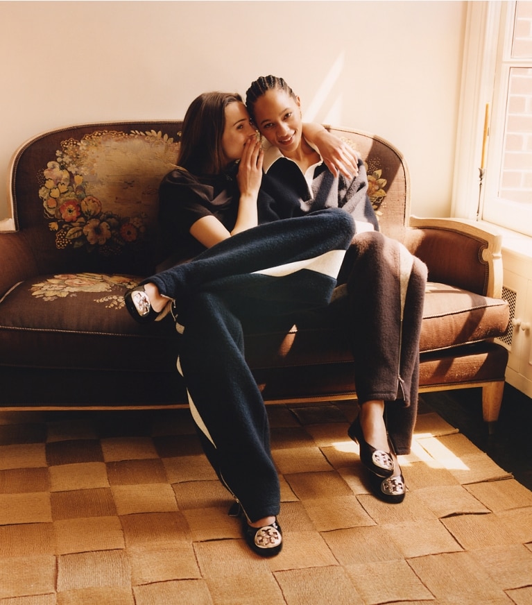 Tory Burch designer mocassini Ballerina Reva in PERFECT BLACK angle