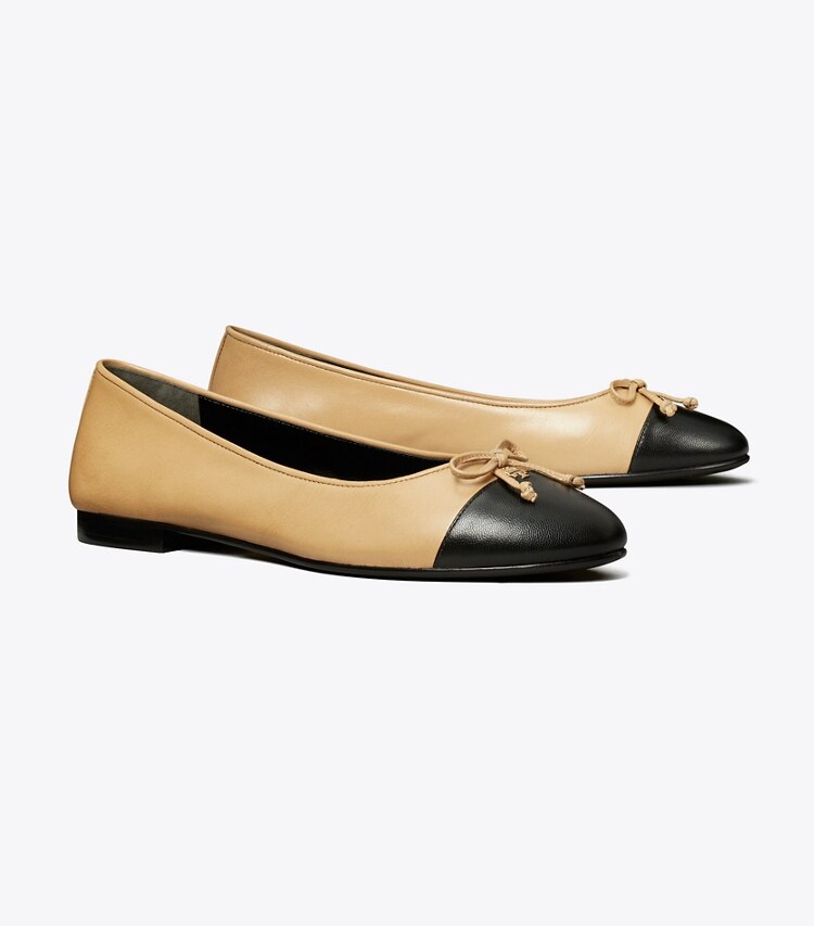 Tory Burch diseñador zapatos planos Ballerinas con puntera en GINGER SHORTBREAD / PERFECT BLACK ángulo