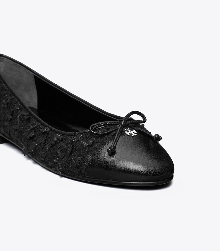 Tory Burch diseñador zapatos planos Ballerinas con puntera en MIDNIGHT NAVY / PERFECT BLACK detalle