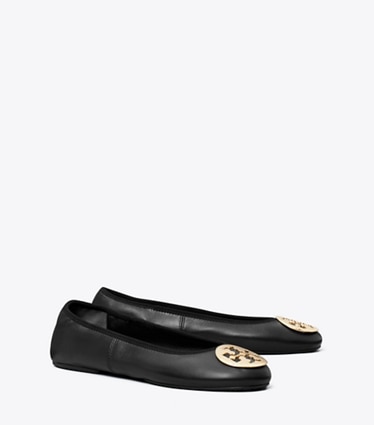 Tory Burch diseñador zapatos planos Ballerinas de viaje Reva en PERFECT BLACK / GOLD ángulo