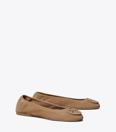 Tory Burch diseñador zapatos planos Ballerinas de viaje Reva en RIVER ROCK ángulo