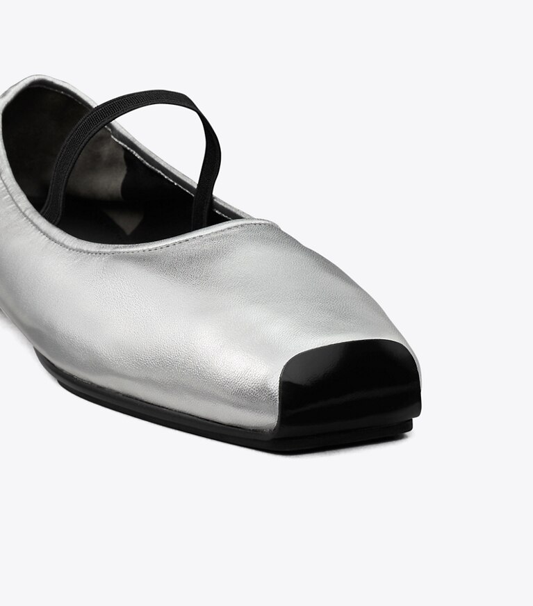 Tory Burch diseñador zapatos planos Ballerinas Runway en SILVER / PERFECT BLACK detalle