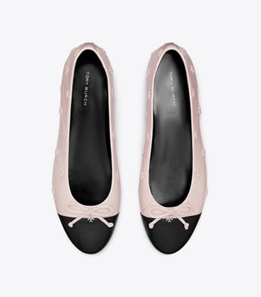 Tory Burch designer mocassins Ballerine Bunny Knot à bout renforcé dans ROSE / BLACK vue du dessus
