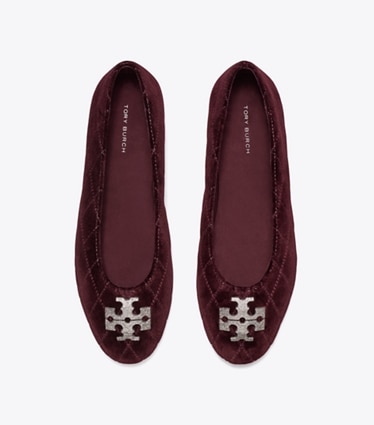 Tory Burch designer mocassins Ballerine Charlie matelassée ornée de pavés dans DARK CHERRY vue du dessus