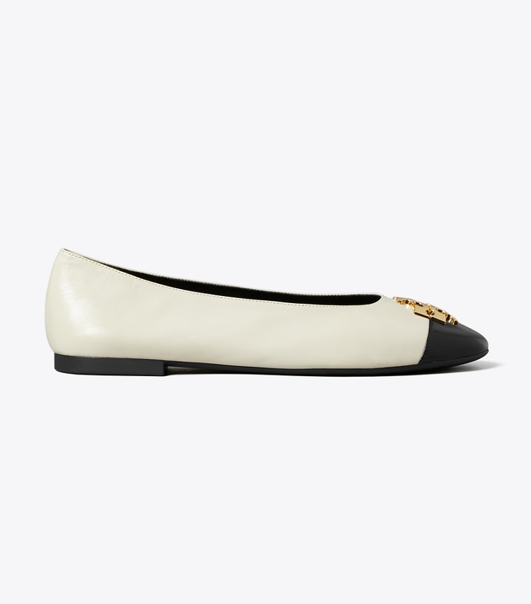 Tory Burch designer mocassins Ballerine Charlie dans LIGHT CREAM / PERFECT BLACK / GOLD de côté
