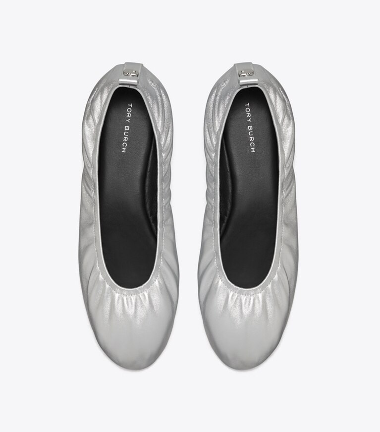 Tory Burch designer mocassins Ballerine Eddie dans SILVER vue du dessus