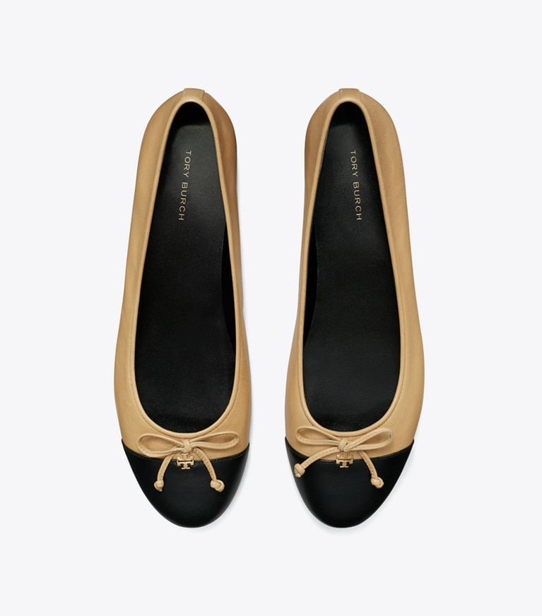 Tory Burch designer mocassins Ballerines à bout contrasté in GINGER SHORTBREAD / PERFECT BLACK angle