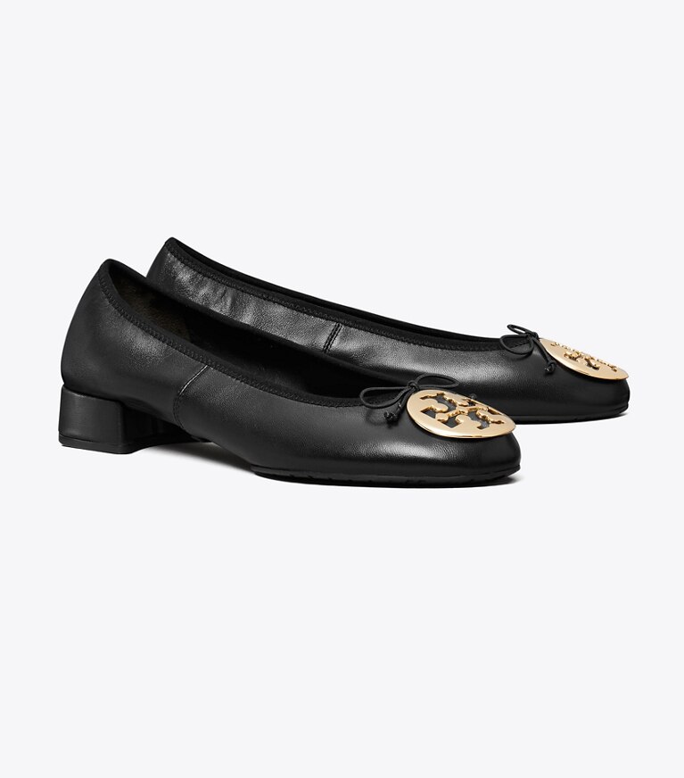 Tory Burch designer mocassins Ballerines à talons Reva dans PERFECT BLACK / GOLD angle