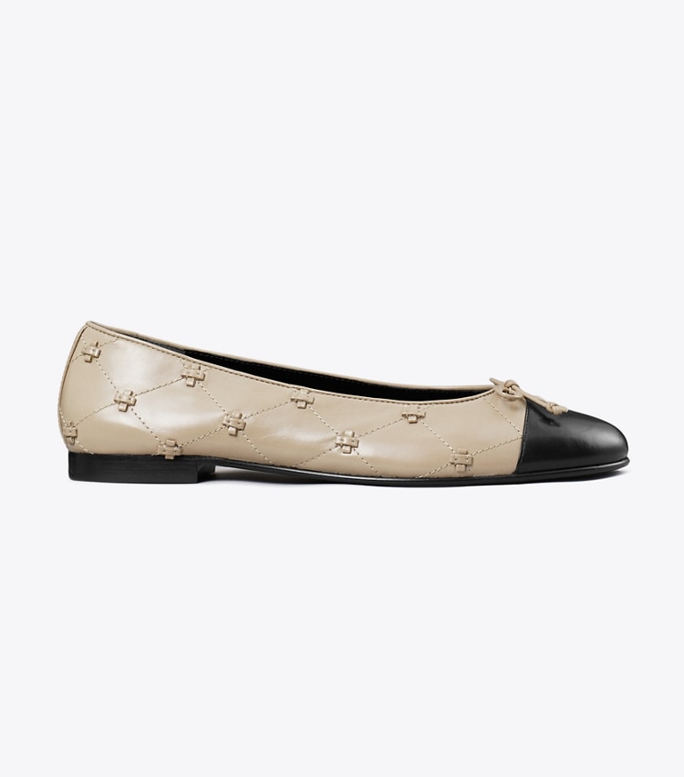 Tory Burch designer mocassins Ballerines Bunny Knot à bout contrasté in SOFT CEMENT / PERFECT BLACK side