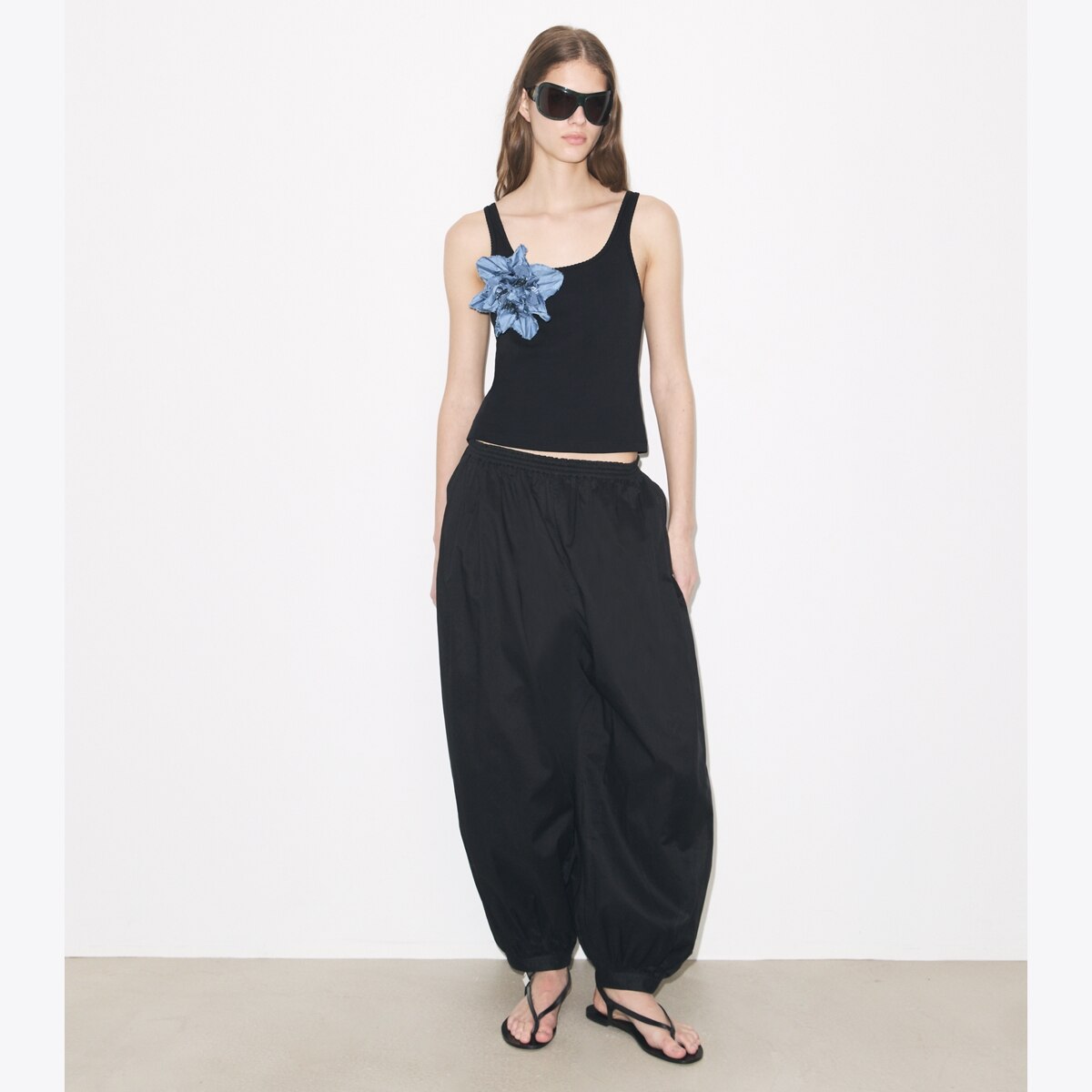 balloon-pant-on-model-front.