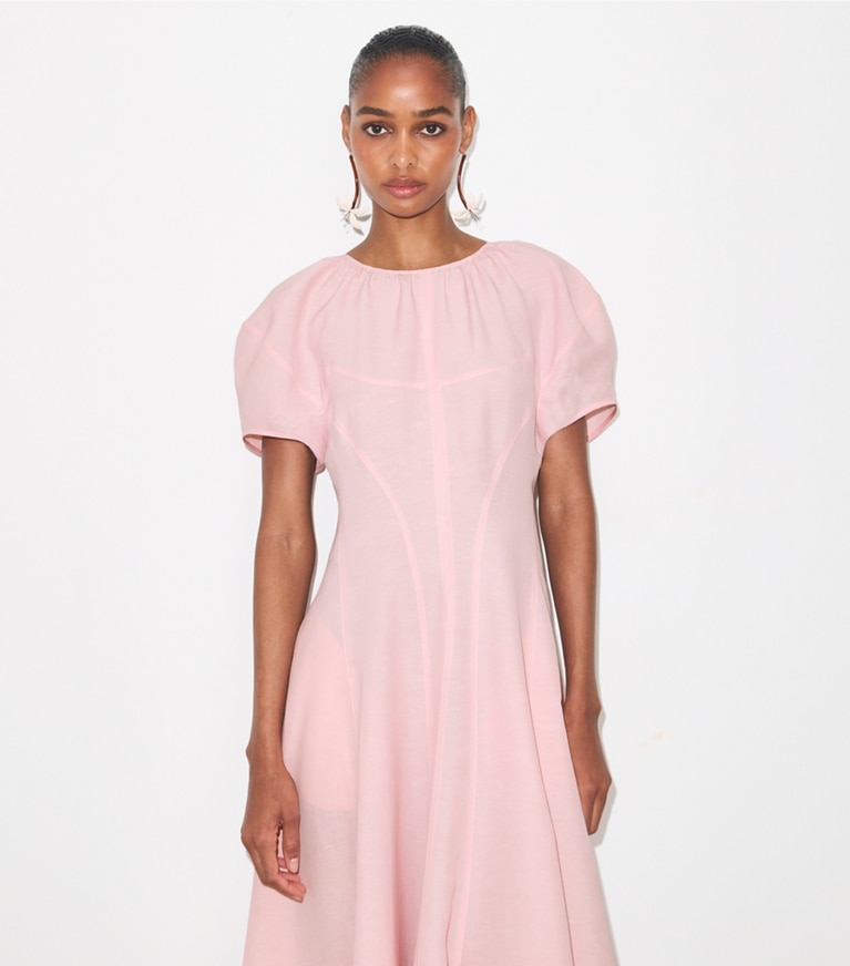 Tory Burch designer dresses Balloon Sleeve Linen Dress in Light Pink on model detail