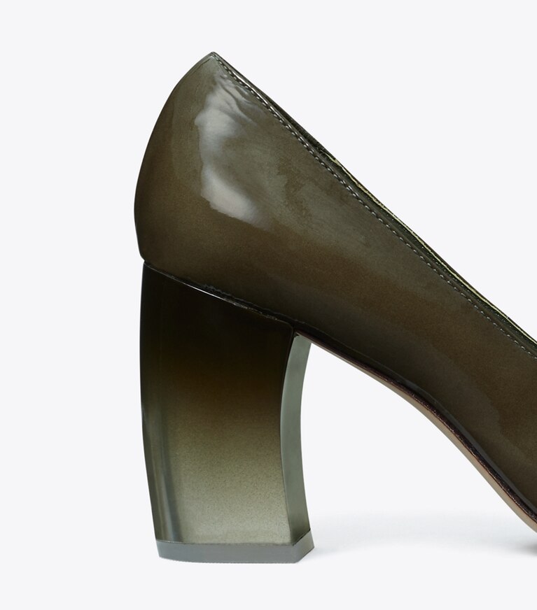 Tory Burch designer ヒール バナナ ヒール パンプス in MOSS SPONGY angle