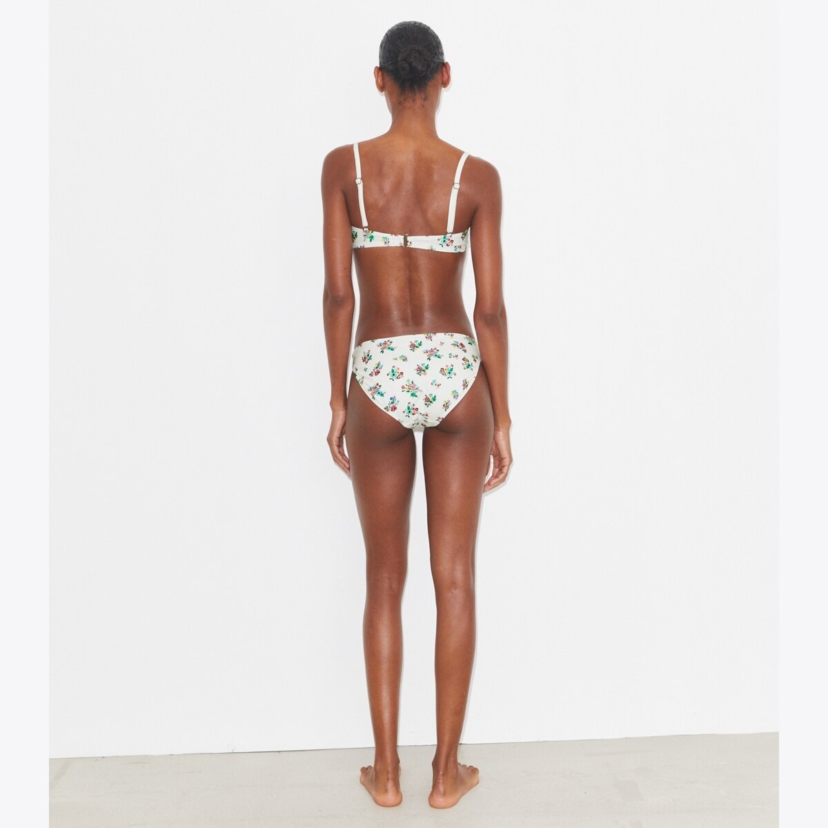 Bas de bikini taille basse in white, size L