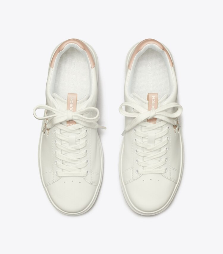 Tory Burch designer baskets Baskets Howell Court dans TITANIUM WHITE / SHELL PINK vue du dessus