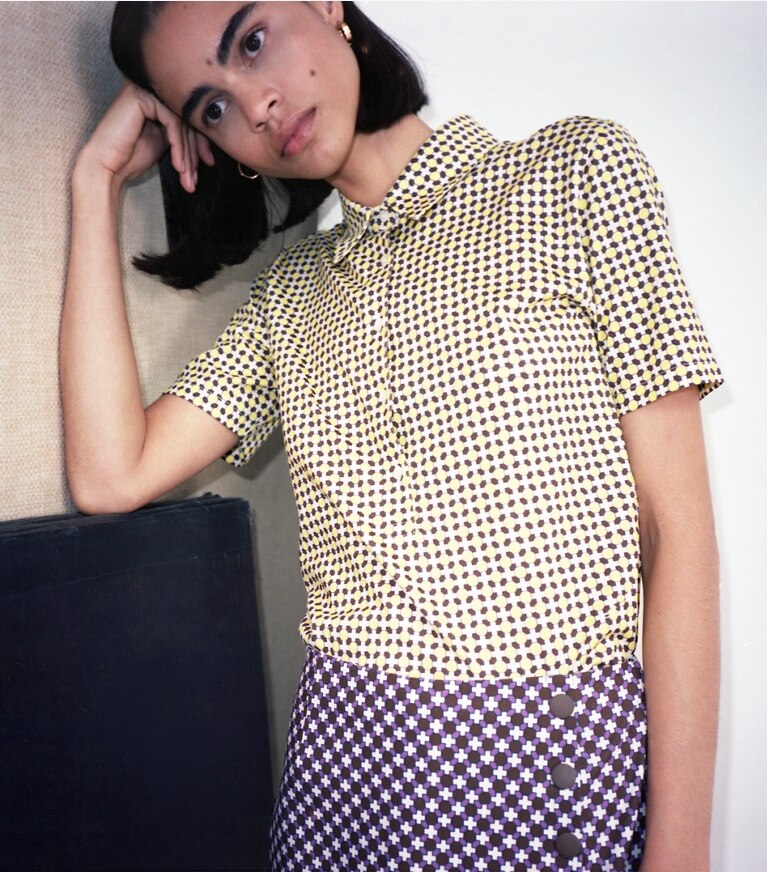 Tory Sport designer unterteile Bedruckter Performance-Golfskort in Mocha Chip Foyer Geo front