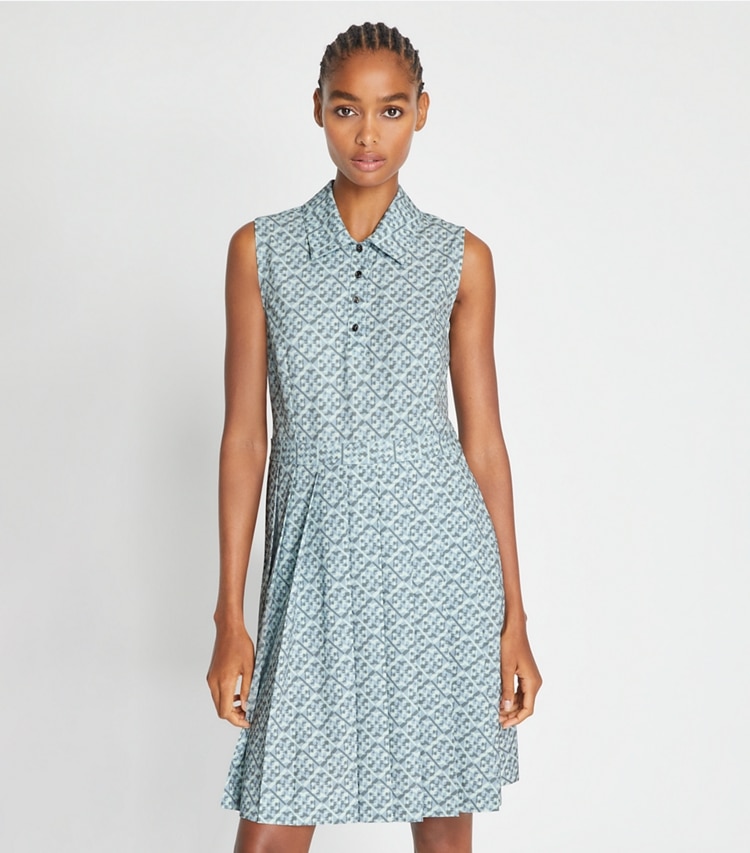 Tory Sport designer kleider Bedrucktes Performance-Golfkleid in Small T Monogram on model detail