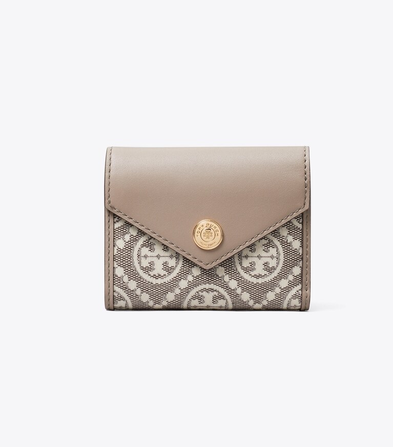 Tory Burch diseñador carteras Billetera pequeña tipo sobre de jacquard revestida con monograma de T en Charcoal frente