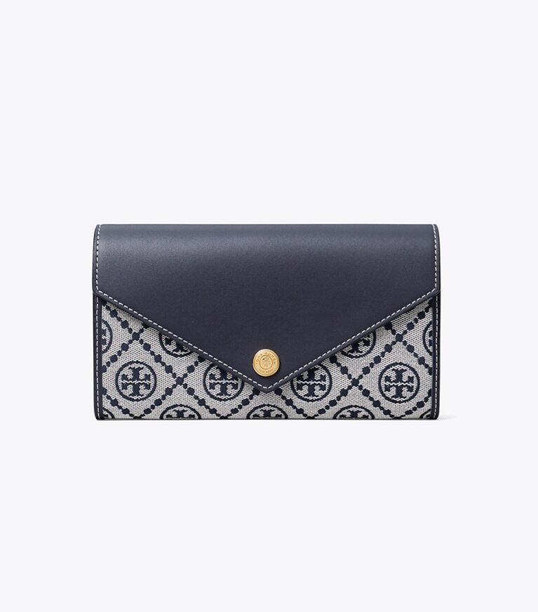 Tory Burch diseñador carteras Billetera tipo sobre ancha con monograma en T en Tory Navy frente
