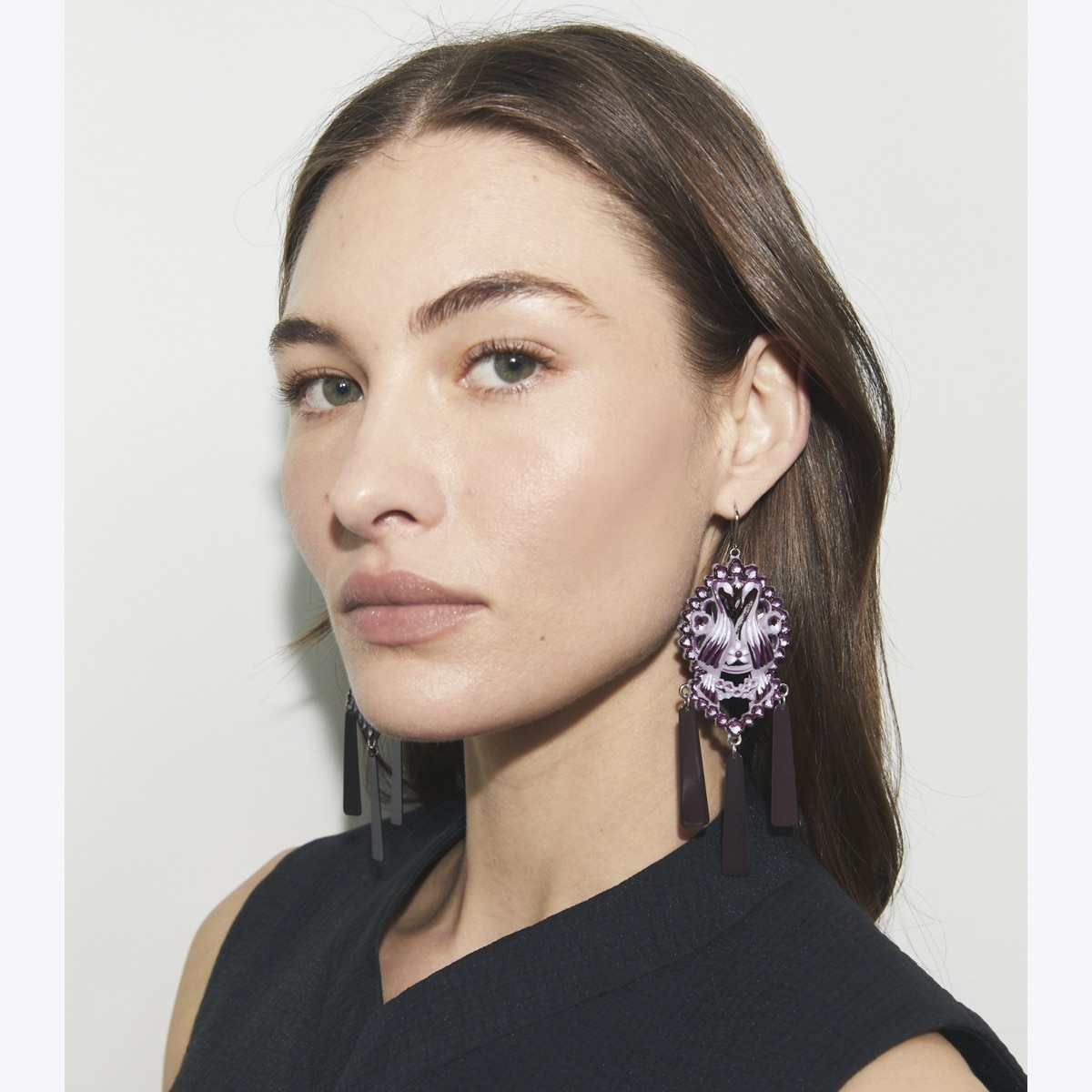 TORY BURCH アシンメトリック エンヘリッシュト イヤリンク Eleanor Mismatch Hoop Earring: Women's Designer Earrings