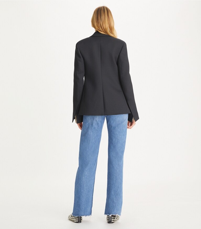 Tory Burch diseñador chaquetas Blazer de crepé texturizado en Black parte posterior en modelo