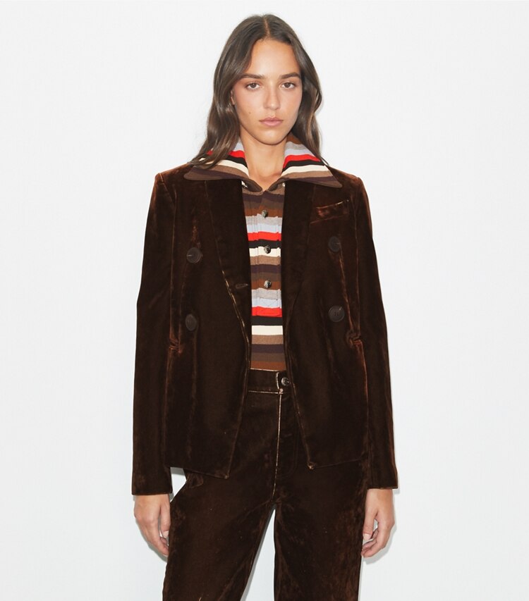 Tory Burch diseñador chaquetas Blazer de denim en Dark Brown detalle en modelo