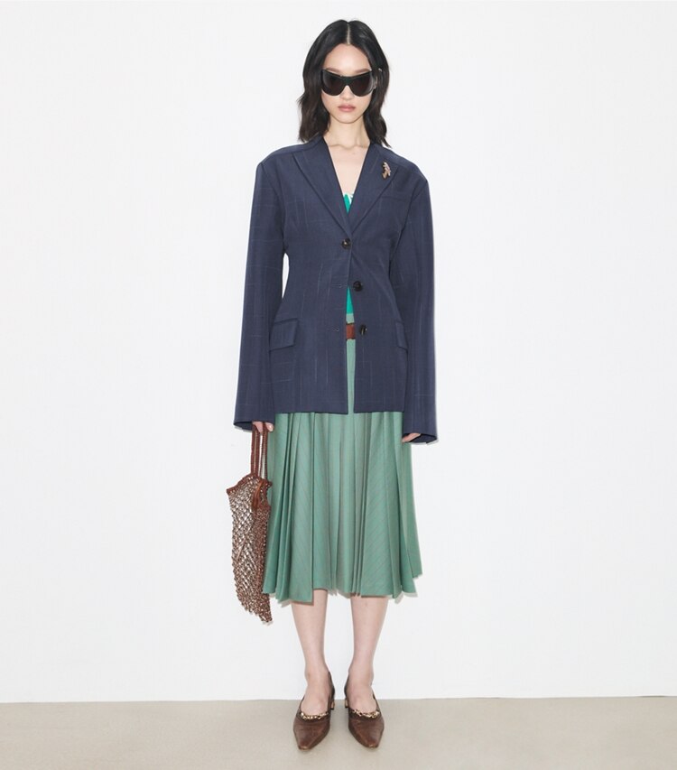 Tory Burch diseñador chaquetas Blazer de lana en Steel frente en modelo
