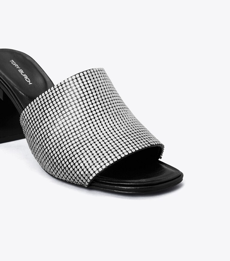 Tory Burch designer サンダル ブロックT チェーンメイル ミュール サンダル in SILVER / PERFECT BLACK angle