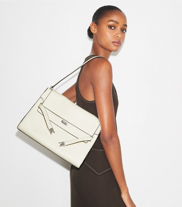 Tory Burch diseñador bolsos de hombro Bolsa de hombro grande Lee Radziwill en Ivory accesorio en modelo