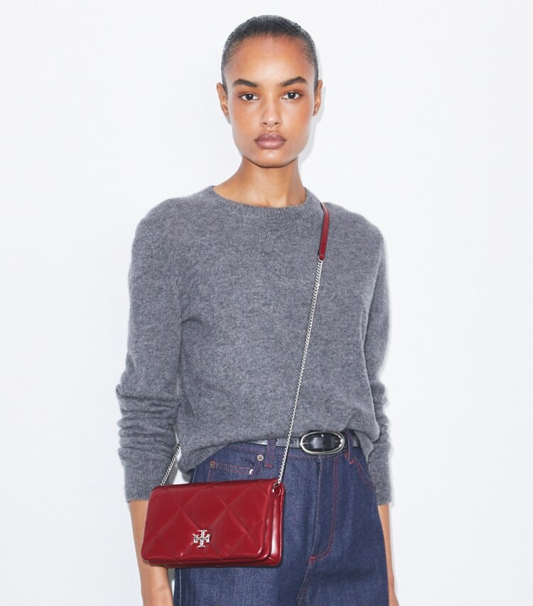 Tory Burch diseñador bolsos bandolera Bolso bandolera acolchado con forma de rombos Kira en Red accesorio en modelo