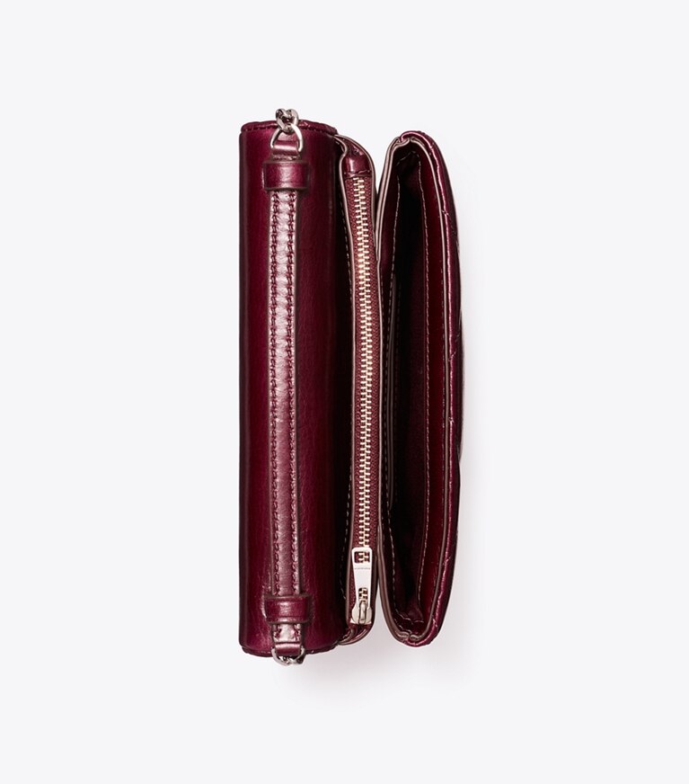 Tory Burch diseñador bolsos bandolera Bolso bandolera acolchado en patrón de rombos con efecto desgastado Kira en Dark Carmine vista superior