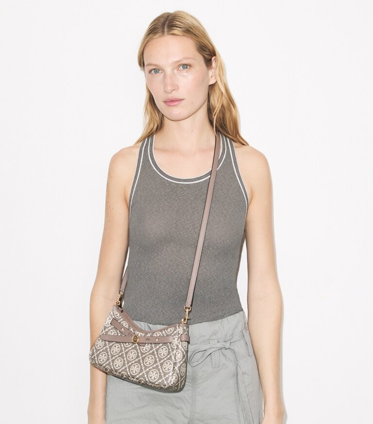 Tory Burch diseñador bolsos bandolera Bolso bandolera con cremallera superior de jacquard recubierto con monograma T Romy en Charcoal accesorio en modelo