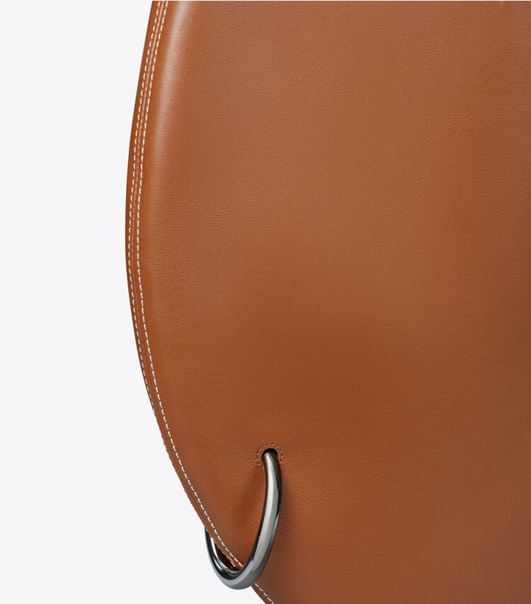 Tory Burch diseñador bolsos de hombro Bolso blando Pierced en Aged Tan detalle