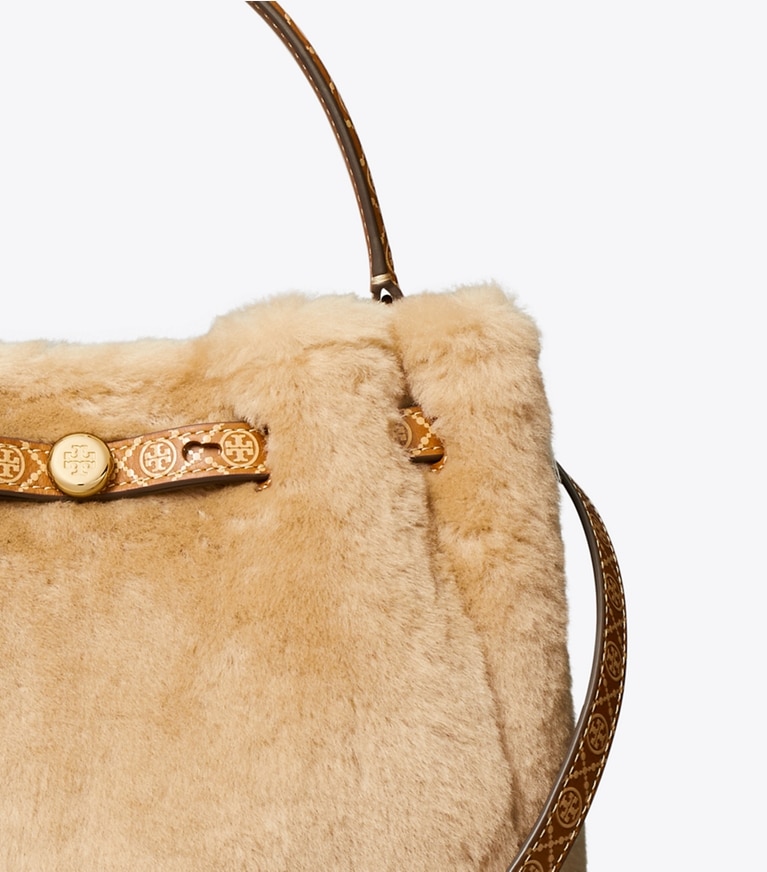 Tory Burch diseñador bolsos bandolera Bolso bucket de borreguillo Romy en Teddy detalle