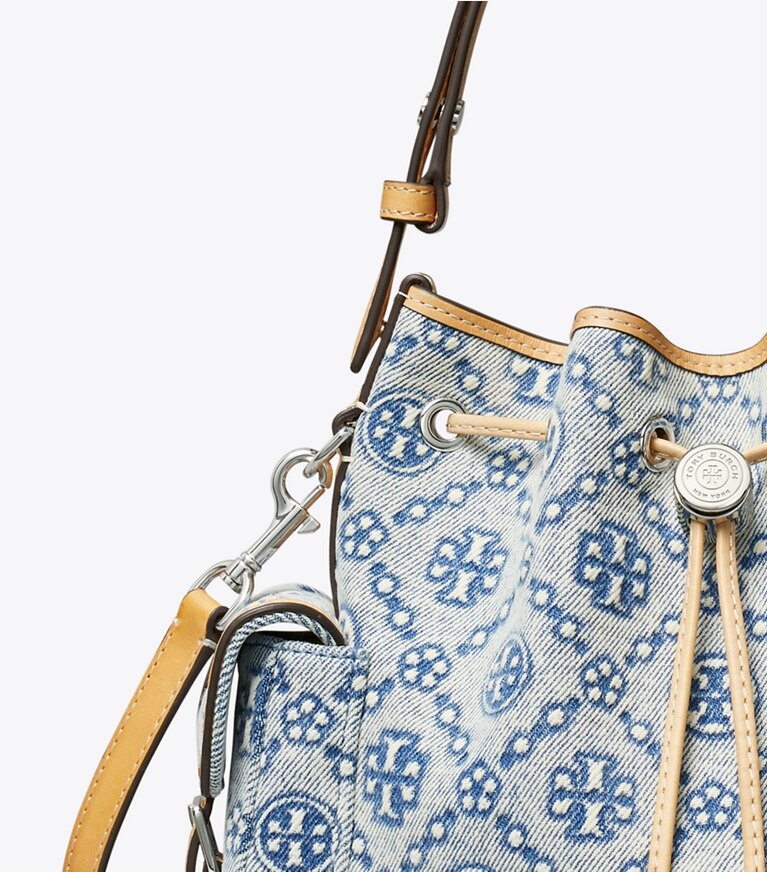 Tory Burch diseñador bolsos bandolera Bolso bucket de denim con monograma T en Powder Blue detalle