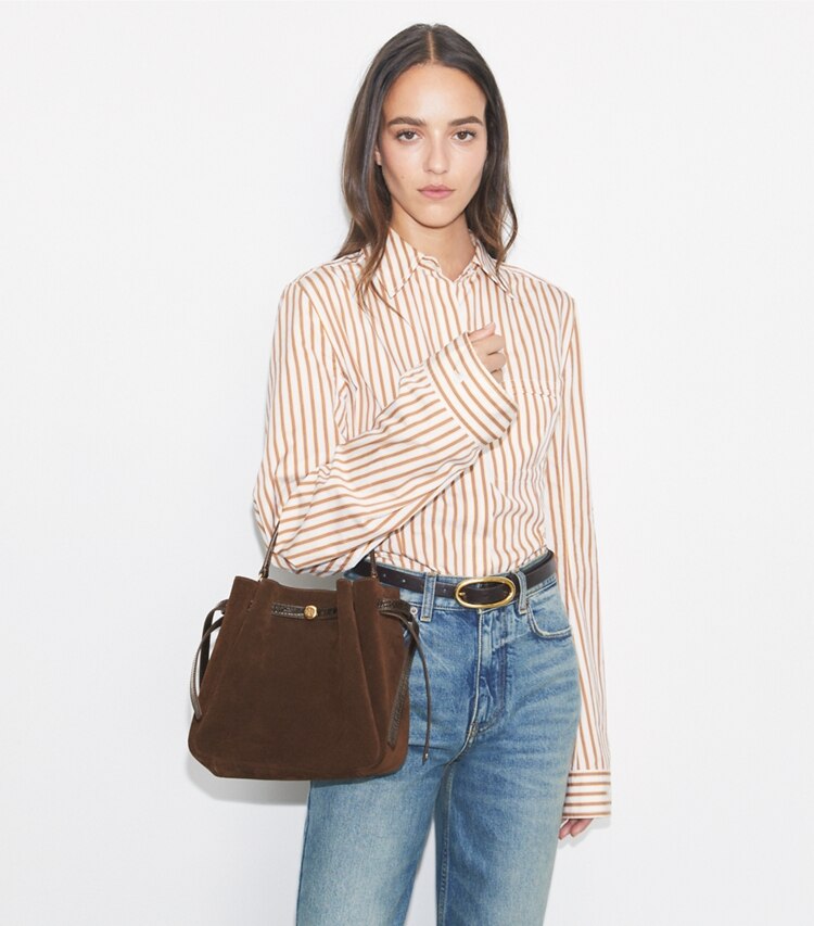 Tory Burch diseñador bolsos bandolera Bolso bucket de gamuza Romy en Dark Cocoa adicional en modelo