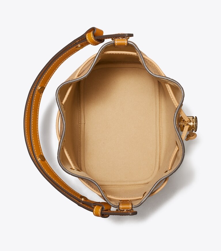 Tory Burch diseñador bolsos bandolera Bolso bucket graneado con monograma T en Biscotti vista superior