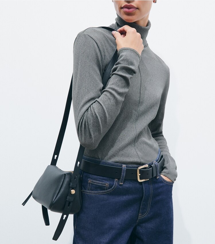 Tory Burch diseñador bolsos bandolera Bolso cruzado Romy Soft en BLACK adicional en el modelo