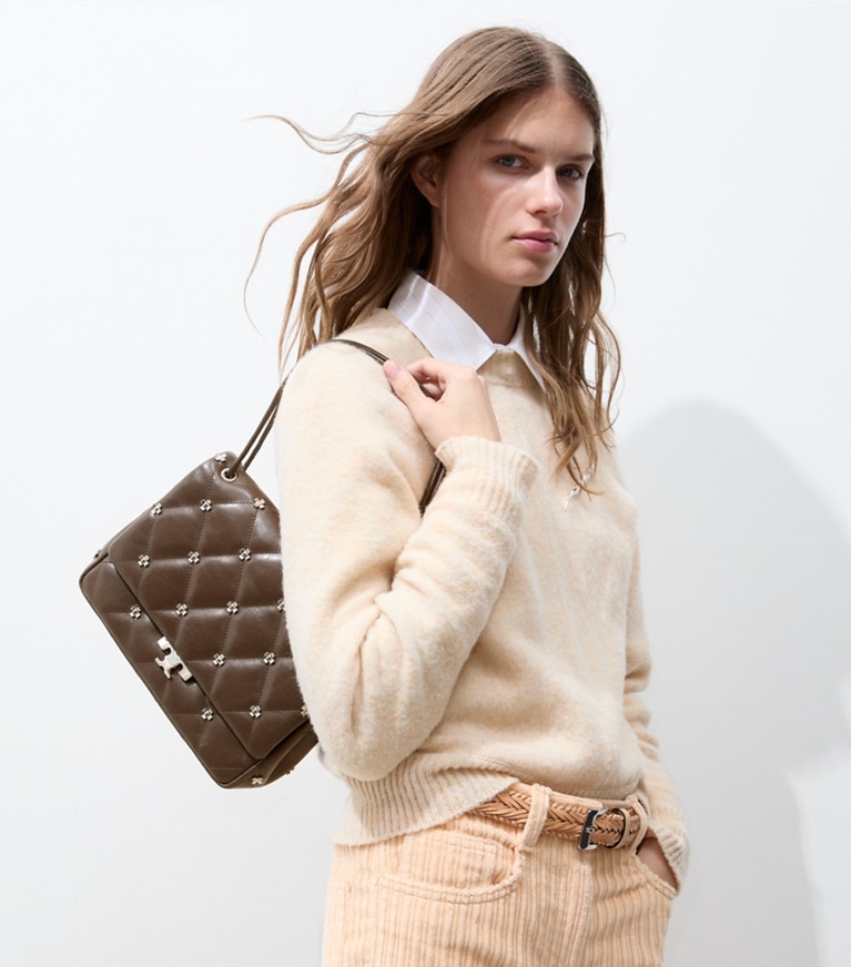 Tory Burch diseñador bolsos de hombro Bolso de hombro Bunny Knot Runway en Mocha Shadow accesorio en modelo