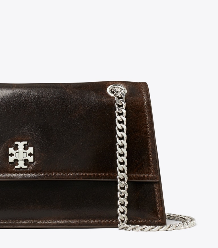 Tory Burch diseñador bolsos de hombro Bolso de hombro con broche giratorio y efecto desgastado Kira Turnlock en Dark Brown detalle