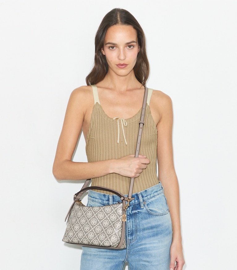 Tory Burch diseñador bolsos de hombro Bolso de hombro con monograma T Mellow en Charcoal accesorio en modelo