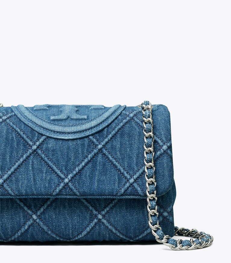 Tory Burch diseñador bolsos de hombro Bolso de hombro convertible pequeño de denim suave Fleming en Denim detalle