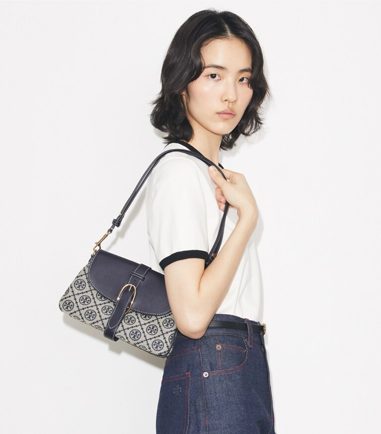 Tory Burch diseñador bolsos de hombro Bolso de hombro pequeño suave con monograma de T en Tory Navy accesorio en modelo