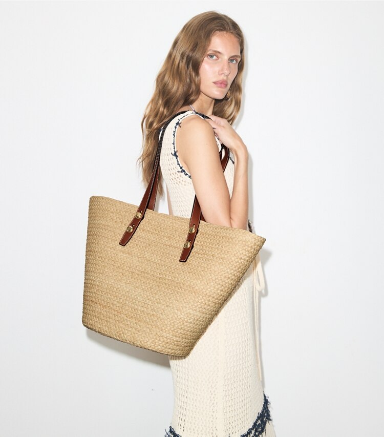 Tory Burch diseñador bolsos tote Bolso de mano grande Romy Basket en Natural accesorio en modelo