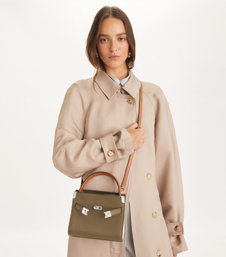 Tory Burch diseñador bolsos bandolera Bolso doble Petite Lee Radziwill de piel granulada con bloques de color en Wild Mushroom accesorio en el modelo